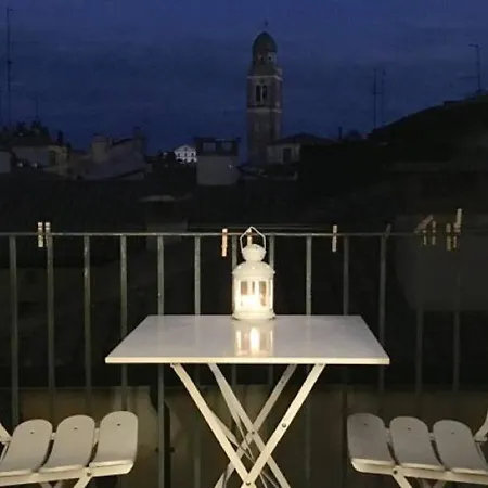 Letters To Juliet Apartment *